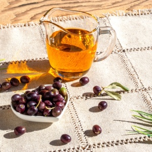 Olive leaf tincture (Olea europaea)