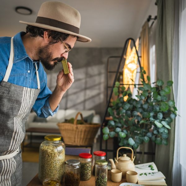 Herbal Medicine In The UK Who Is Using It